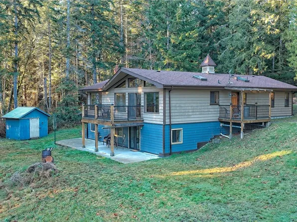 121 Thomas Rd, Saltspring Island, BC V8K 1R2