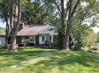 4265 S Hametown Rd, Barberton, OH 44203