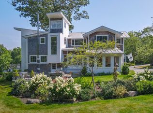 5 Cedar St, Camden, ME 04843