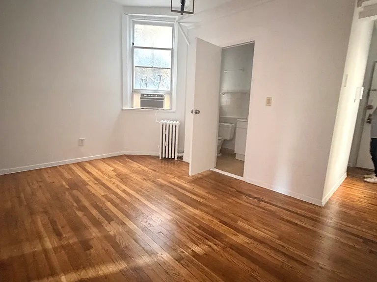 158 1st Ave #6 — Photo 10