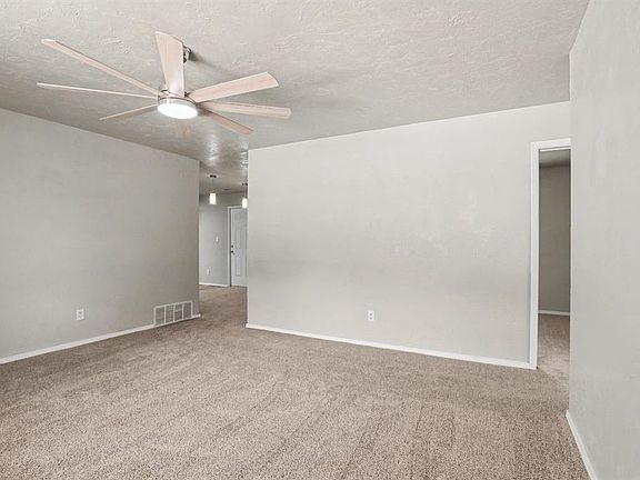 4th image of 3129 Del Rancho Dr