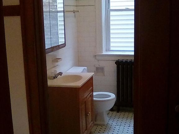 5th image of 7127 S Francisco Ave Frnt 1
