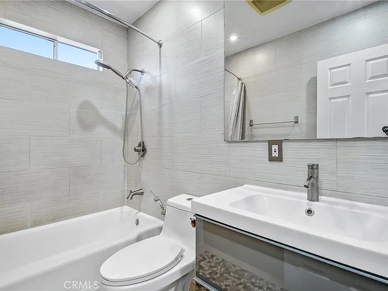 3663 Delta Ave — Photo 16
