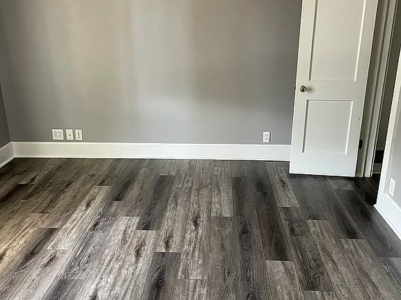 4th image of 1328 Newton St #1