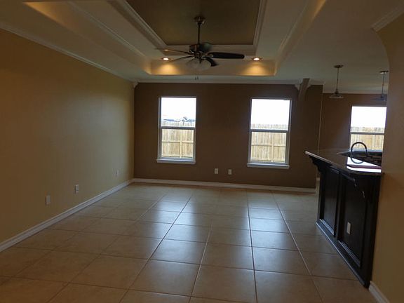 2nd image of 1010 Green View Dr