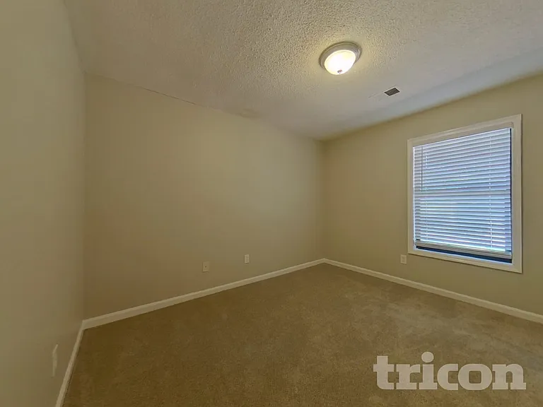 4486 Lindsey Dr — Photo 13