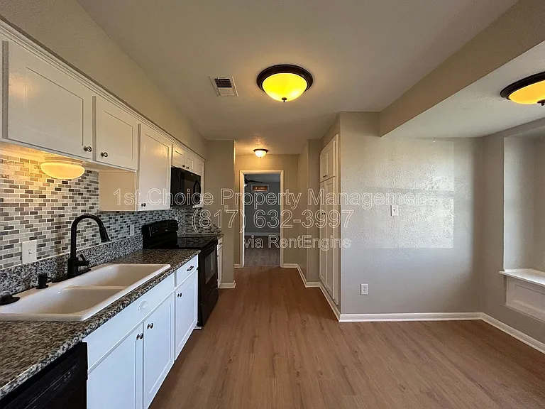 5929 Gayle Dr — Photo 9