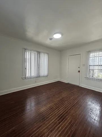 4214-4240 S. Hoover St. — Photo 7