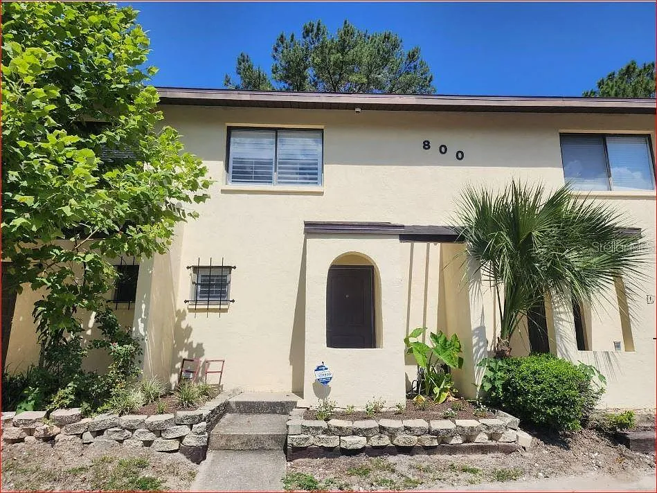 2 bed, 2.5 bath, 1088 sqft, $1,995 — Photo 1