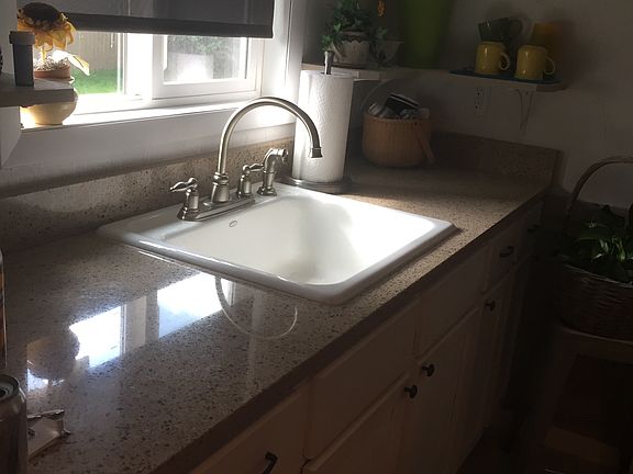 5th image of 30 Lyndale Ct