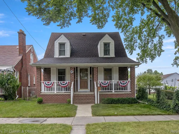 18267 Ruth St, Melvindale, MI 48122