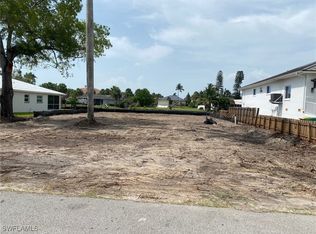 483 Oak Ave, Naples, FL 34108