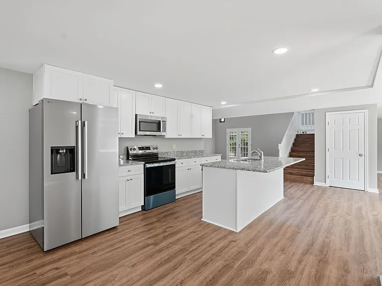 7134 Williams Rd — Photo 5