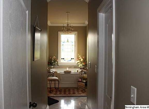 3rd image of 1049 Pinemeadow Dr