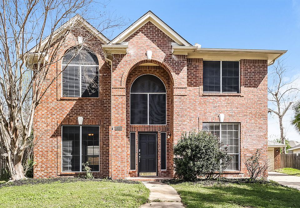 1st image of 19106 Mockingbird Valley Dr