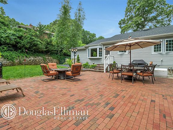 5th image of 51 Grassy Pond Dr