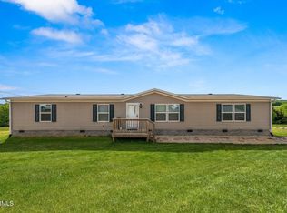 203 Woodby Fridley Rd, Sweetwater, TN 37874