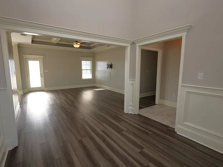 3964 Crusader Ct — Photo 3