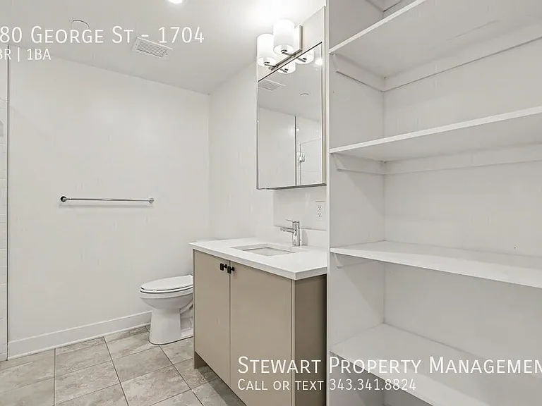 180 George St #1704 — Photo 7