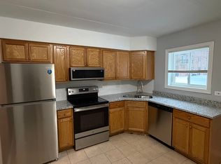 6412 Nature Dr APT 101, Oak Forest, IL 60452