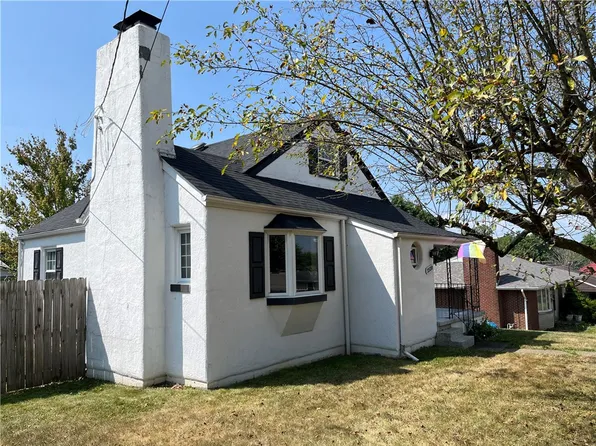 2520 Carl Ave, Lower Burrell, PA 15068