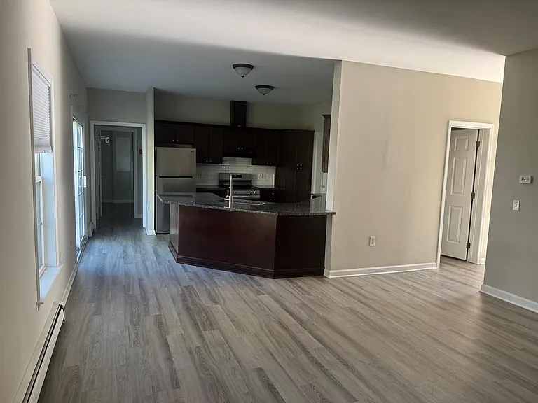 32 Southwind Dr — Photo 5