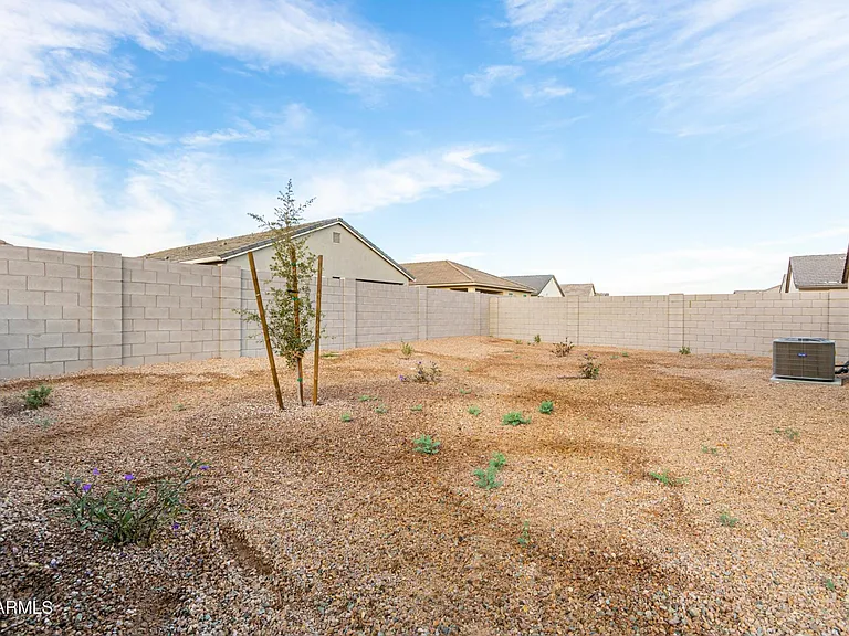 1810 W Pinkley Ave — Photo 34