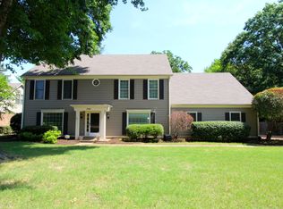 8350 Misty Creek Dr, Germantown, TN 38138