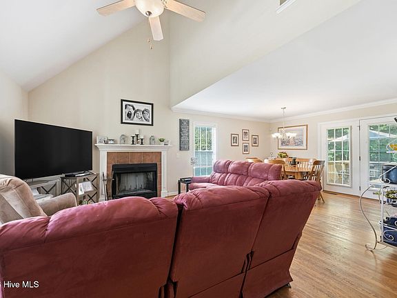 2nd image of 3993 Yount Court