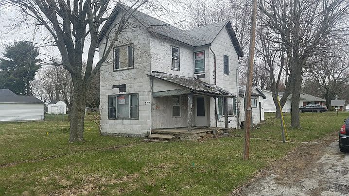1st image of 702 W Jackson St