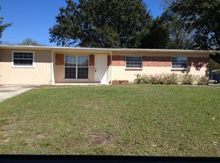 10101 N Dartmouth Ave, Tampa, FL 33612