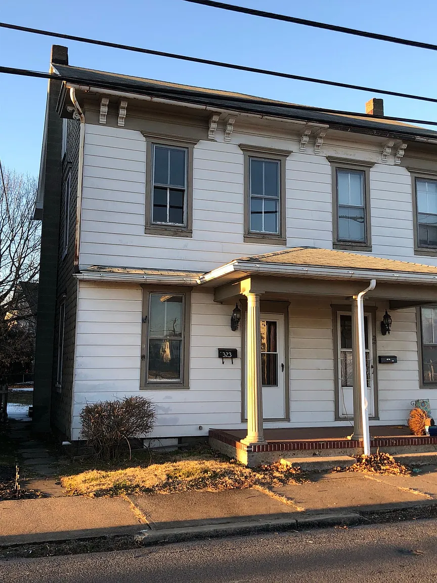 323 Fairmount Ave photo 1