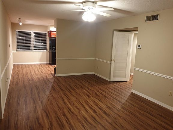 3rd image of 825 N Primrose Dr APT 102