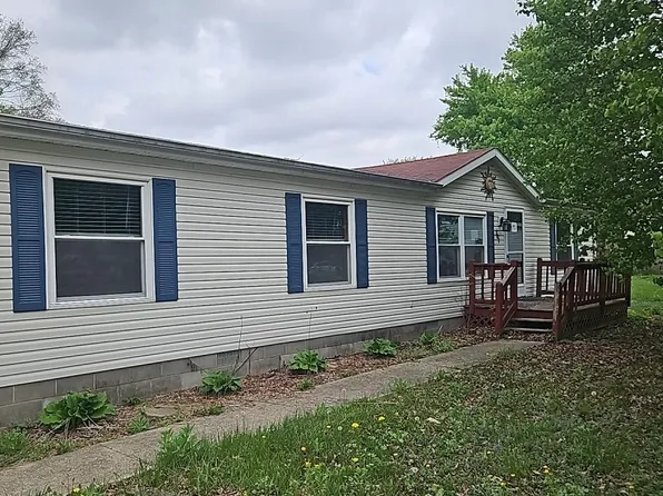 301 Illini St, Watson, IL 62473