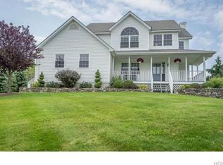 32 Pewter Cir, Chester, NY 10918