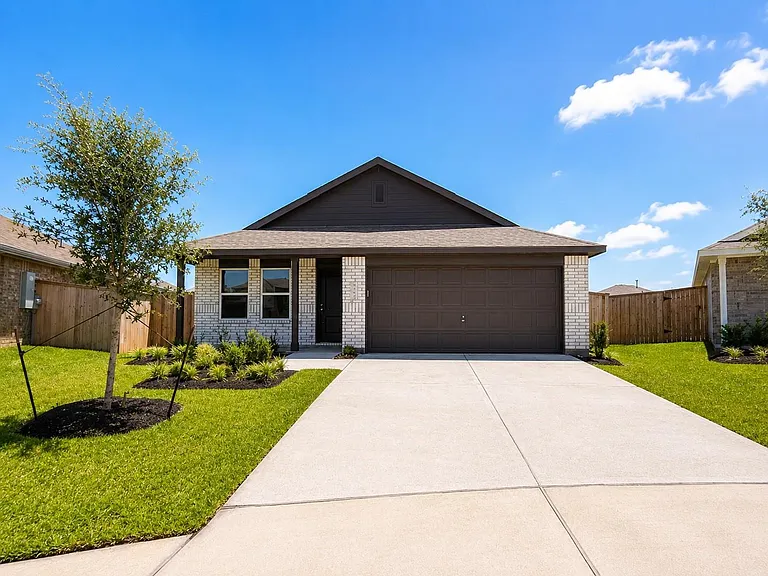6402 Begonia Trellis Dr — Photo 1