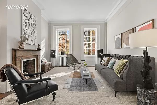 1st image of 410 W 20th St