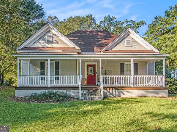 79 E Wright St, Winder, GA 30680