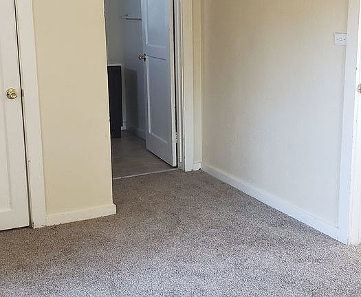 4th image of 1701 Vosti Ave #A