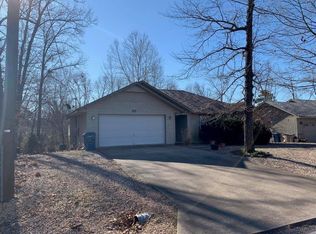 33 Lyndhurst Dr, Bella Vista, AR 72714