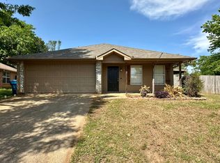 227 Willowbrook Ln, Whitehouse, TX 75791