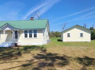 600 Railroad Ave, Broxton, GA 31519