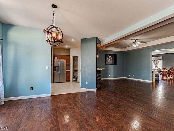 5th image of 159 W Winston Ln