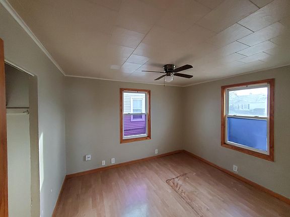 3rd image of 1211 Agnes Ave