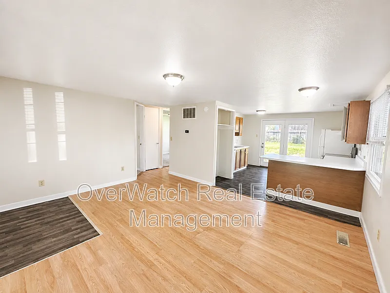 2 bed, 1.0 bath, 728 sqft, $1,750 — Photo 4