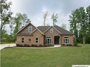 116 Little Creek Xing, Decatur, AL 35603