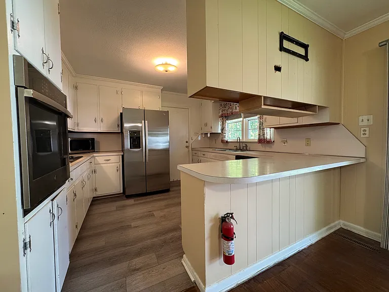 117 Southerland Dr — Photo 9