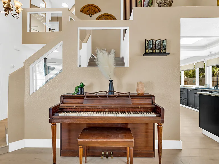 8024 Caymus Dr — Photo 49