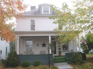 1203 4th St, Moundsville, WV