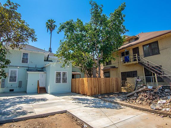 4th image of 1017 S Burlington Ave #1019